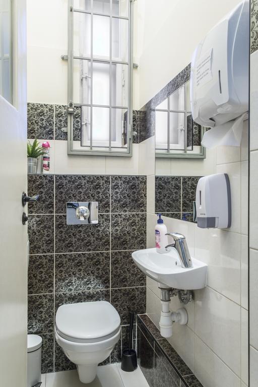 Mish Mash Hostel Varsó Kültér fotó